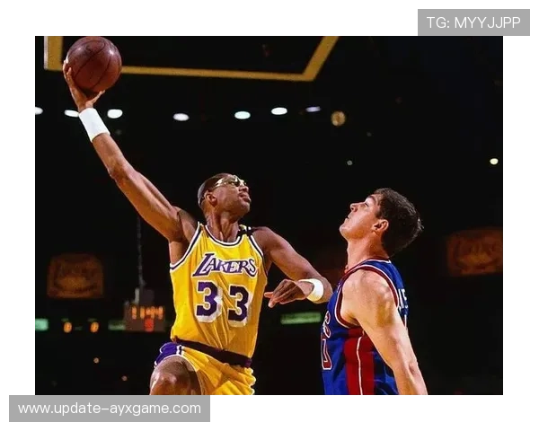 NBA球员衔接段体能训练揭秘：打造巅峰竞技状态的关键秘诀