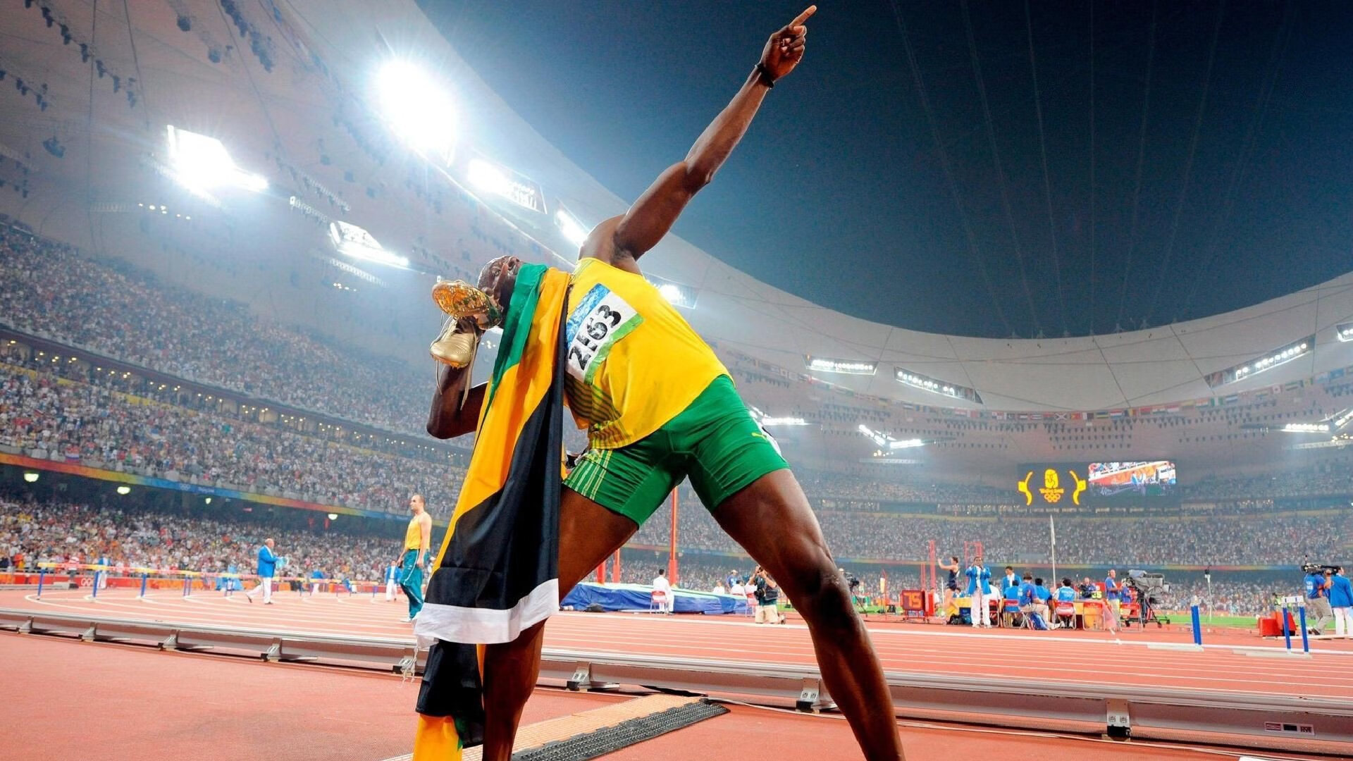 冰舞项目法俄组合对决 冠军以0.01分优势逆转 “裁判打分”再引争议